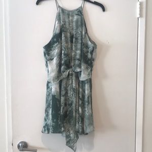 NWT Sleeveless Tied Romper